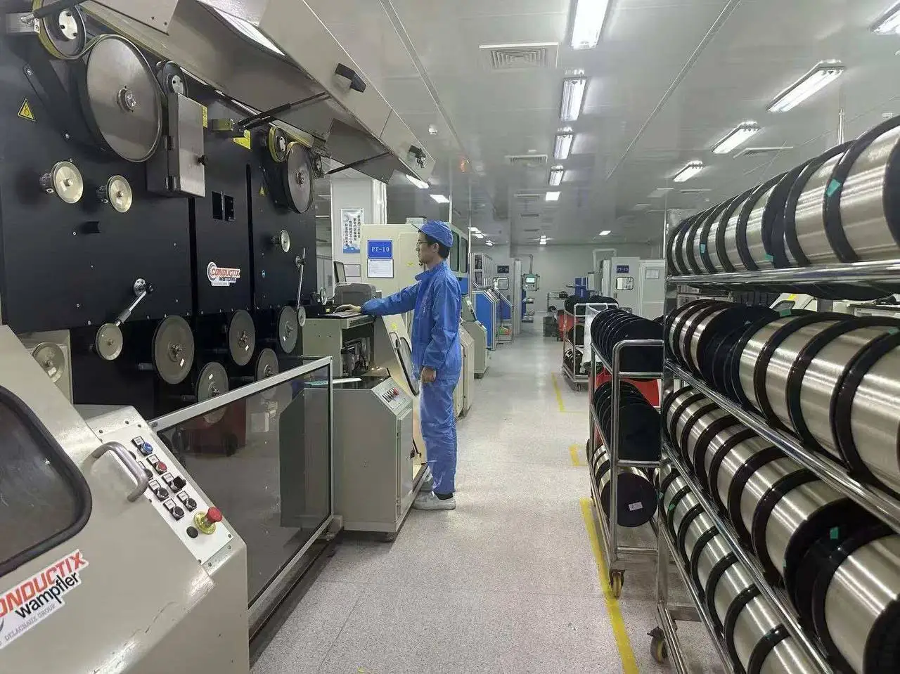 Optical fibre plant floor